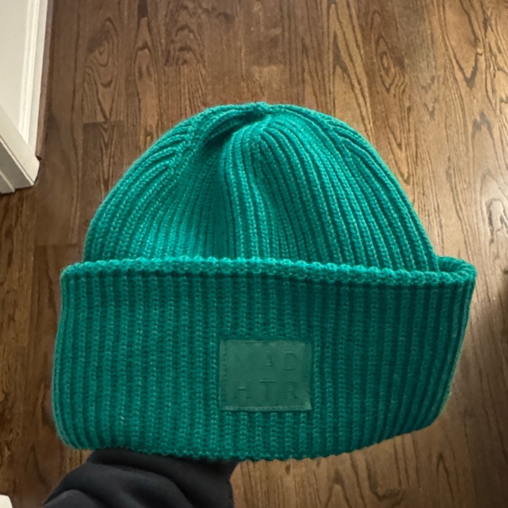 ⚜️ Mad Hatter Hat Co. Green Ribbed Knit Beanie